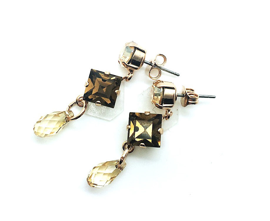 E-1531 4 10963 (5) Earrings By Mariana Woman Drop Clear and Light Olive Swarovski Crystals - Image 1