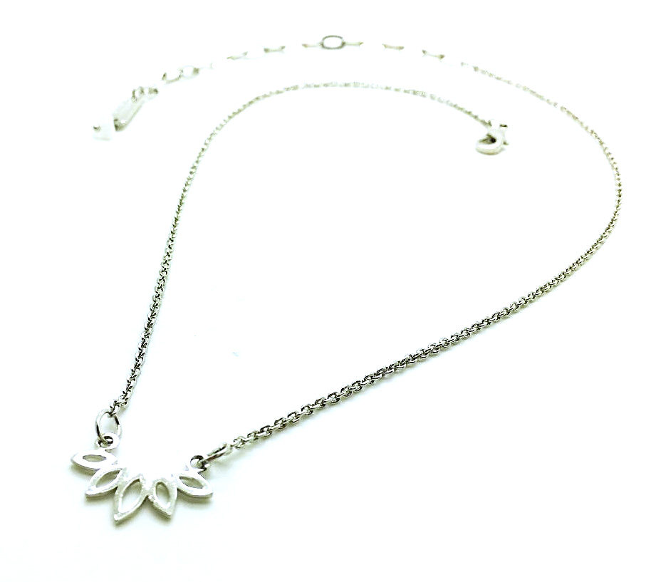 N-5426-SP (1) Mariana Necklace Pendant Silver Plated Beautuful Leafs shape - Image 1
