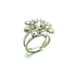 Mariana Ring Flower Shape Pearls & Clear Austrian Crystals My Treasures Coll. - Image 3