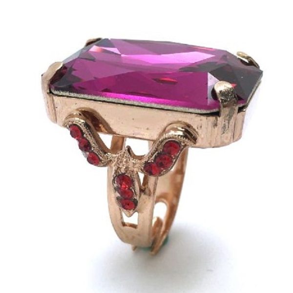 Mariana Ring Emerald Shape Light Siam & Fuchsia Swarovski Crystal My Treasures Coll.