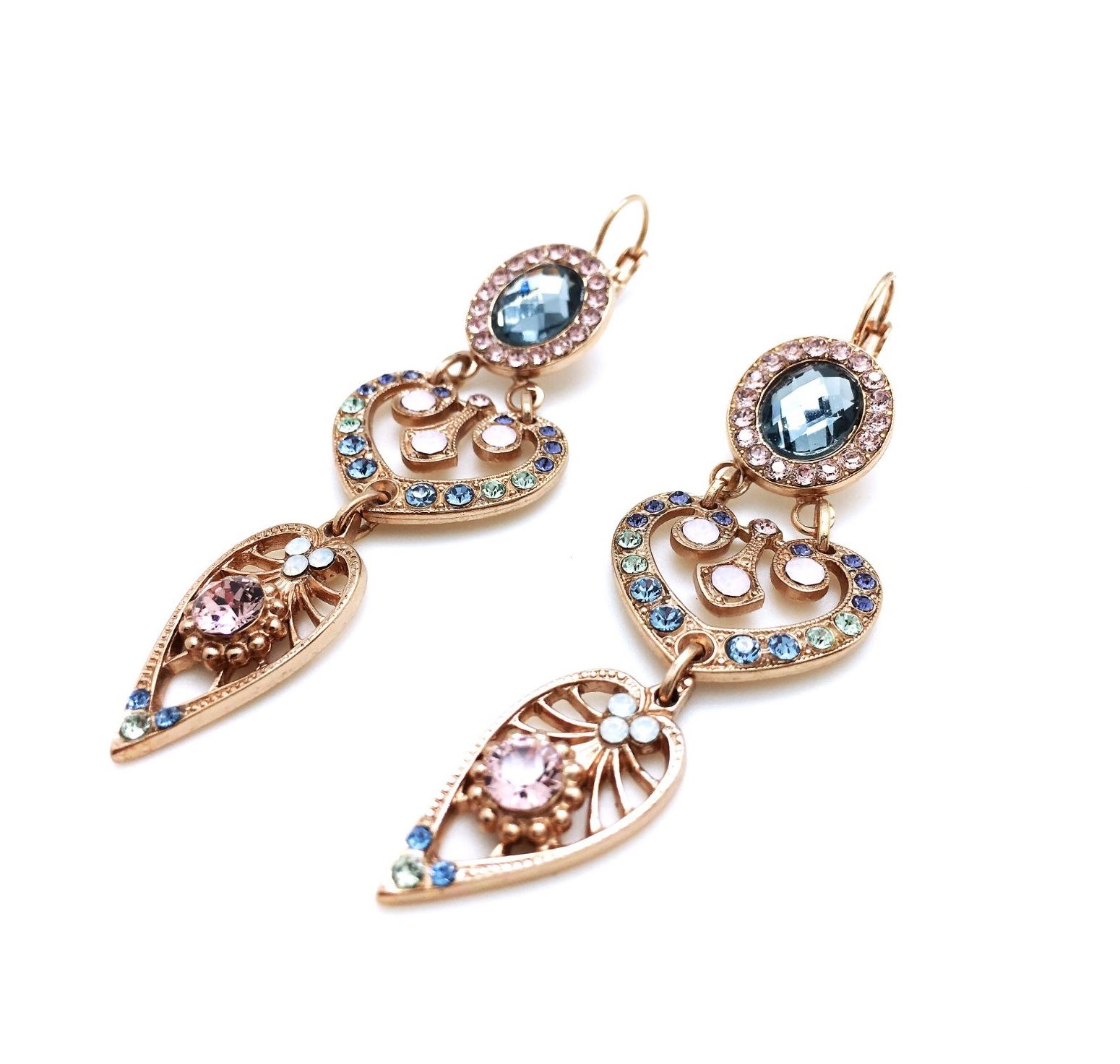 E-1423 1 1067 (6) Mariana Earrings Drop Pink & Sapphire Austrian Crystals California Dreaming Songbook Coll. - Image 1