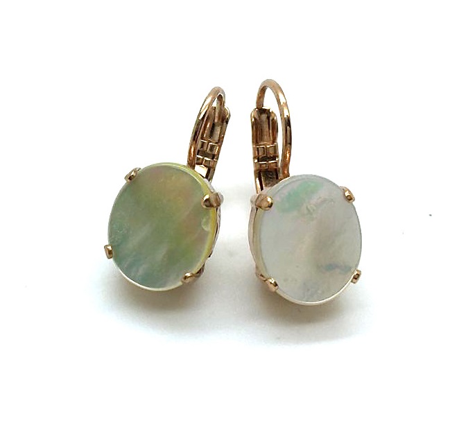 E-1023-1-M87-RG6 (2) Earrings By Mariana Woman Adorable Round Shell White Mop Mineral - Image 1
