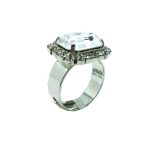 Ring By Mariana Woman Cushion Cut Brilliant Clear Swarovski Crystals