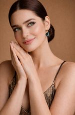Earrings By Mariana Woman Sophisticated Oval Blue Zircon Swarovski Crystals - Image 3