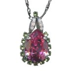 Necklace Pendant By Mariana Woman Beautiful Rose and Peridot Swarovski Crystals