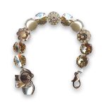 Bracelet by Mariana Timeless Pearl and Golden Swarovski Crystals - Image 2
