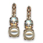 Earrings by Mariana Woman Elegant Pearl and Golden Swarovski Crystals - Image 2