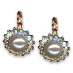 Earrings by Mariana Woman Graceful Pearl and Moonlight Swarovski Crystals - Image 2