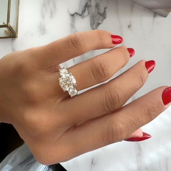 Lab-Created Diamond Ring, 3.5 Carat E/VS1 IGI Cert. Engagement in 14k White Gold