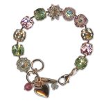 Bracelet by Mariana Woman Lovely Rose and Chrysolite Swarovski Crystals