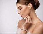 Bracelet by Mariana Woman Exquisite Golden and Pearl Swarovski Crystals - Image 3