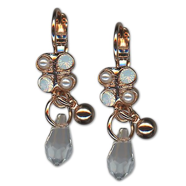Earrings by Mariana Woman Adorable Pearl and Clear Swarovski Crystals