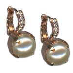 Earrings by Mariana Woman Timeless Pearl and Moonlight Swarovski Crystals