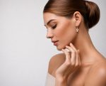 Earrings by Mariana Woman Elegant Pearl and Moonlight Swarovski Crystals - Image 3